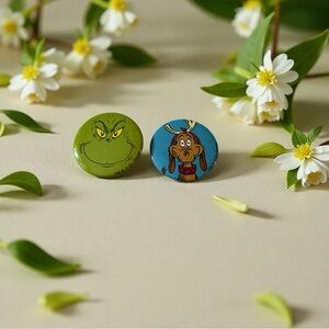 The Grinch & Max Button Pin Set (2pc) | Dr. Seuss Christmas Duo